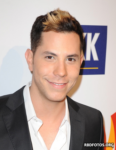 christian-chavez-glaad-2011-024.jpg
