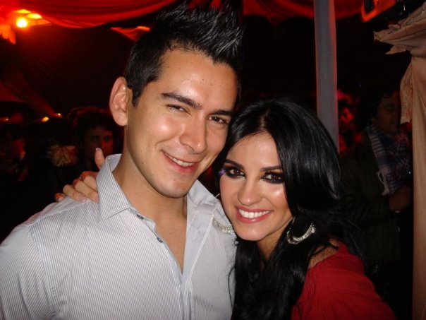 maite-perroni-aniversario-2009-019.jpg