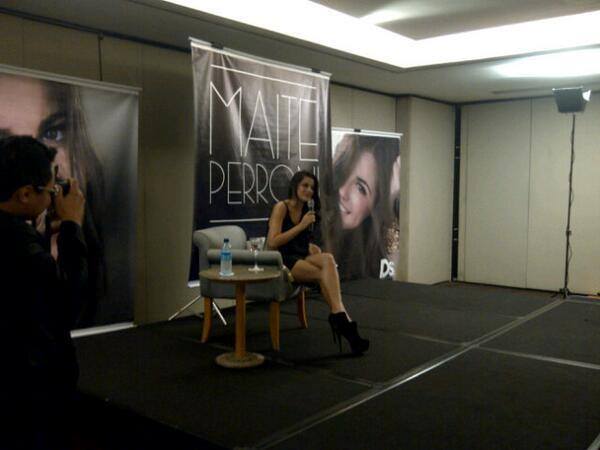 maite-perroni-convivencia-fortaleza-2013-005.jpg
